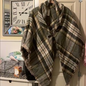 Modena poncho gray white tan. New with tags